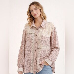 POL/Women’s NWOT Pink Floral Lace Button-Up Top Size S